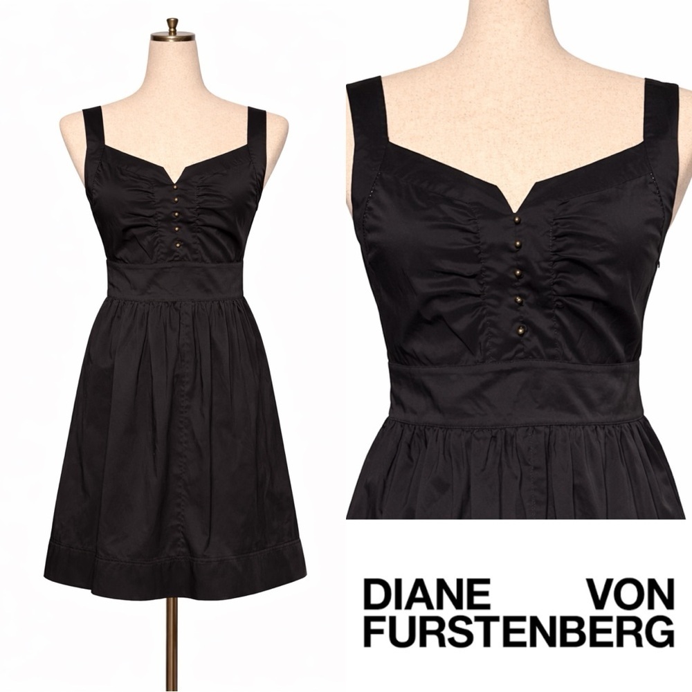 Navy Diane Von Furstenburg for Neiman Marcus blue dress w/ fitted bodice. 4